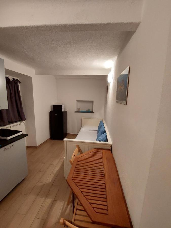 Mariasole Rooms Вернацца Экстерьер фото